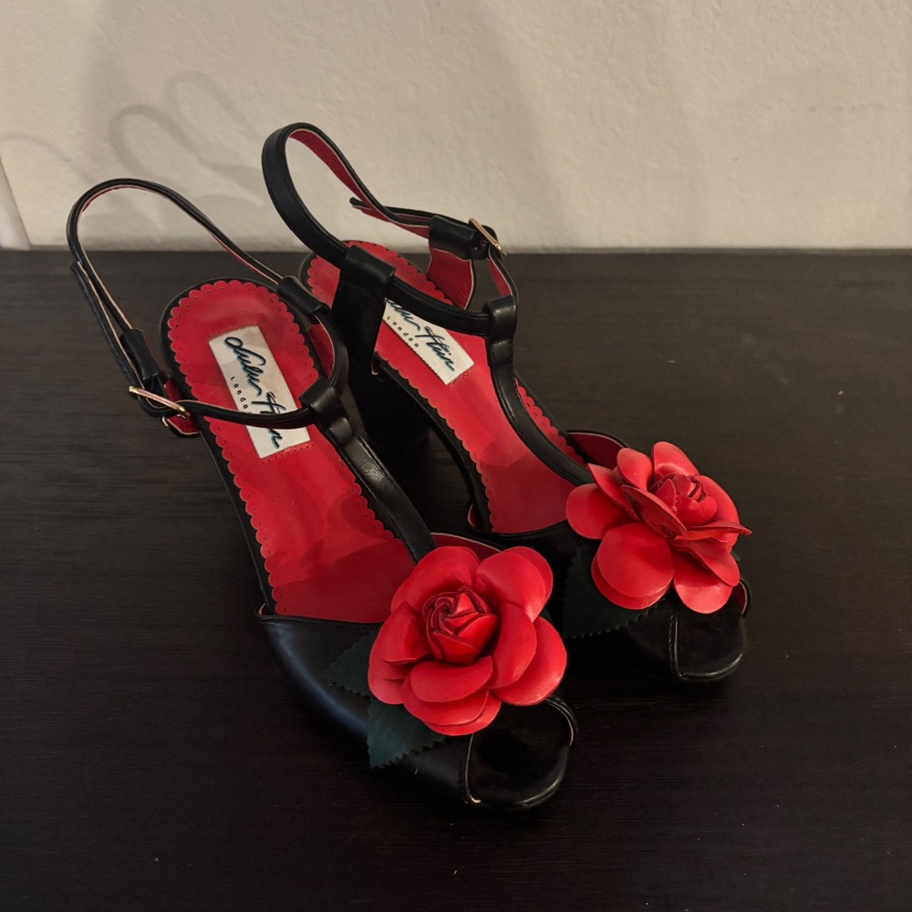 Lulu Hun Heels Rose Detail T-Strap Size 3 UK Faux Leather Black Red Rockabilly